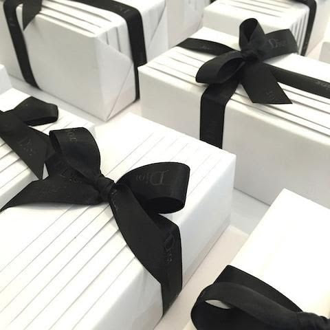 Custom Gift Packaging